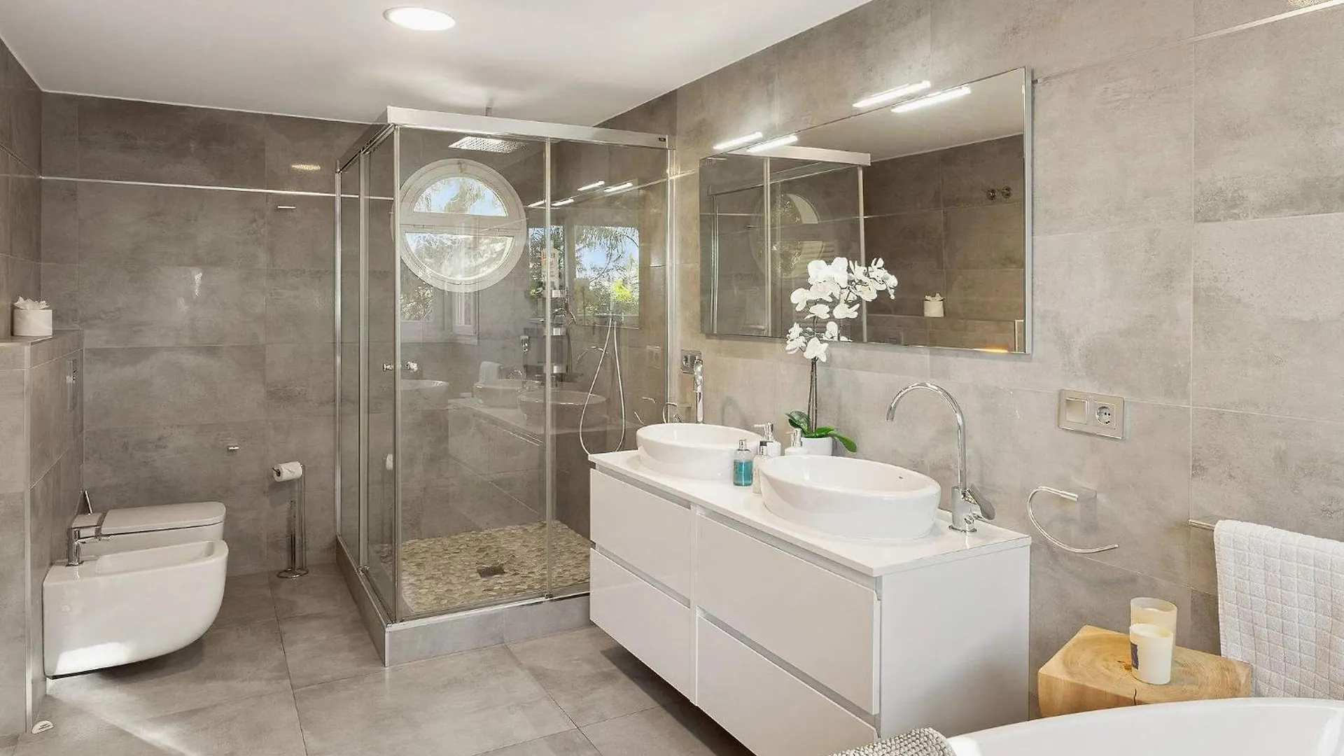 Villa Anna Pool Gym Cinema Spa Pool 7 Bedrooms Marbella