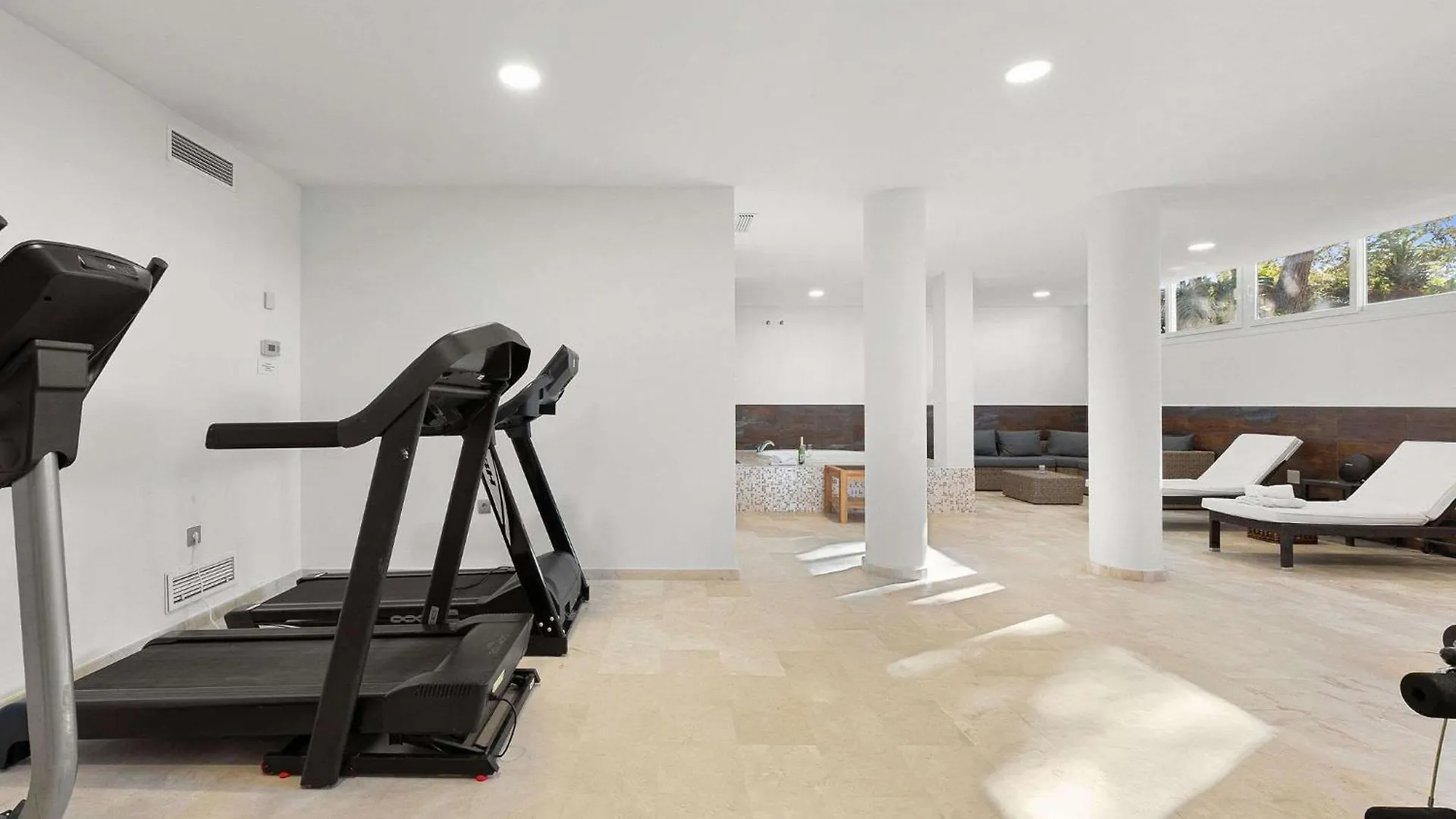 Villa Anna Pool Gym Cinema Spa Pool 7 Bedrooms Marbella