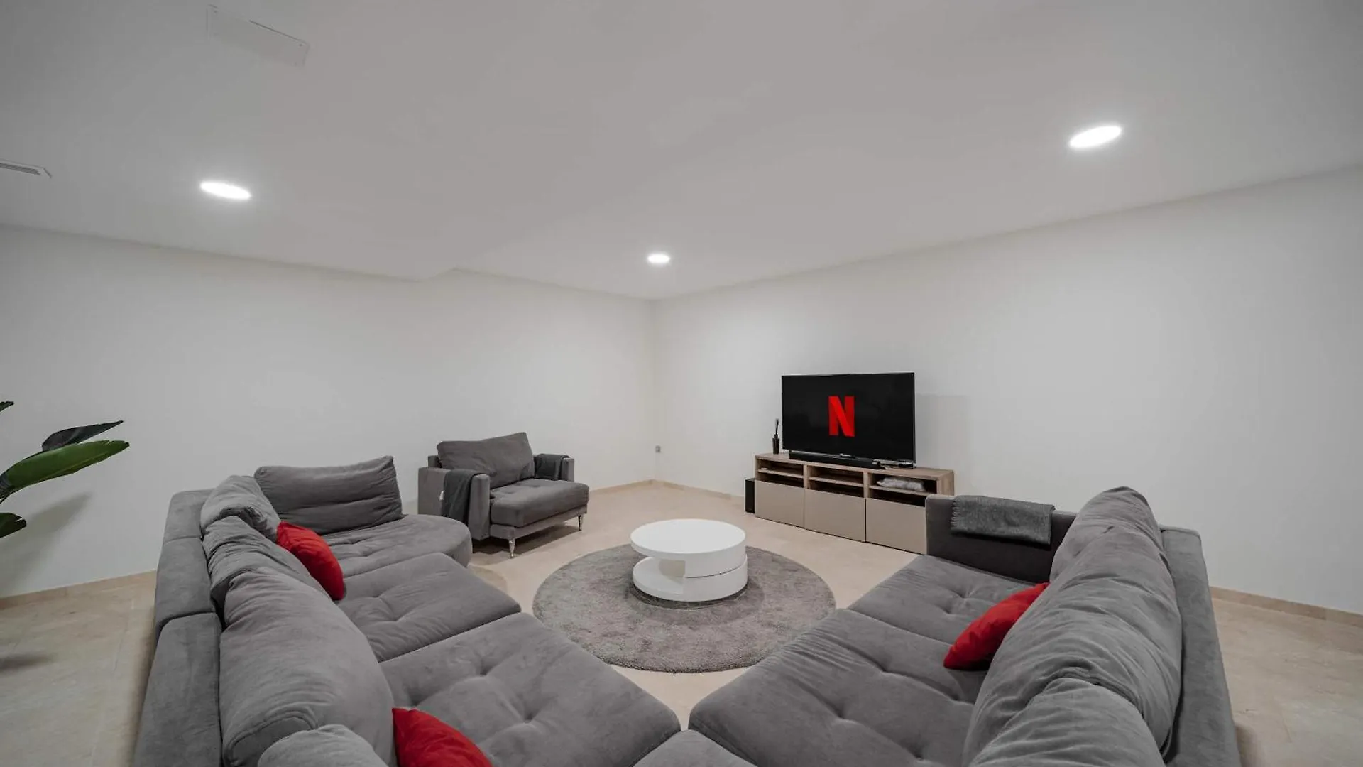 Villa Anna Pool Gym Cinema Spa Pool 7 Bedrooms Marbella